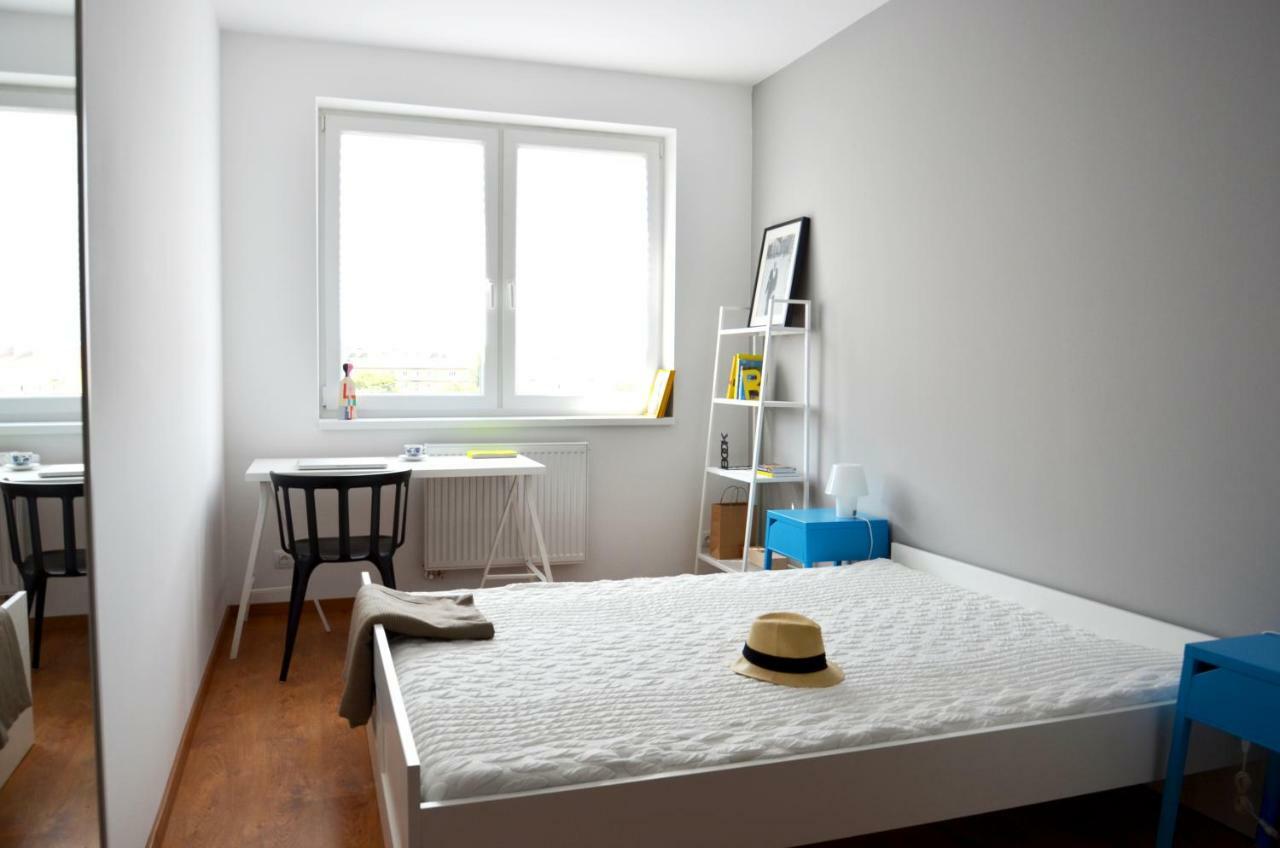 Brand New Apartment. Parking Spot Included! Pressburg Exterior foto